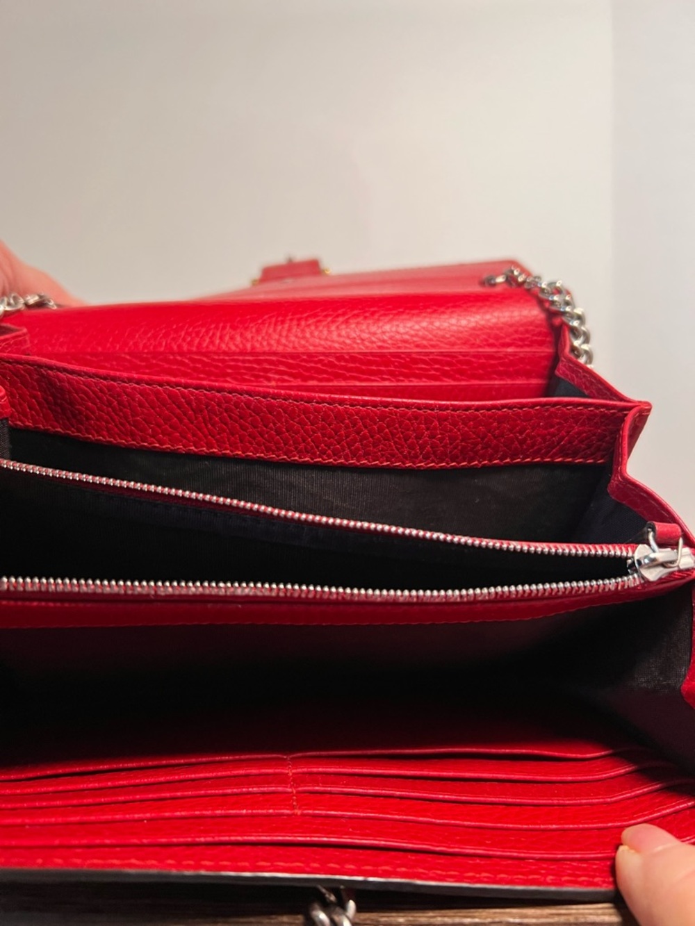 Gucci Red Leather Envelope Clutch with Gold-Tone Horsebit - Picture 7 of 9